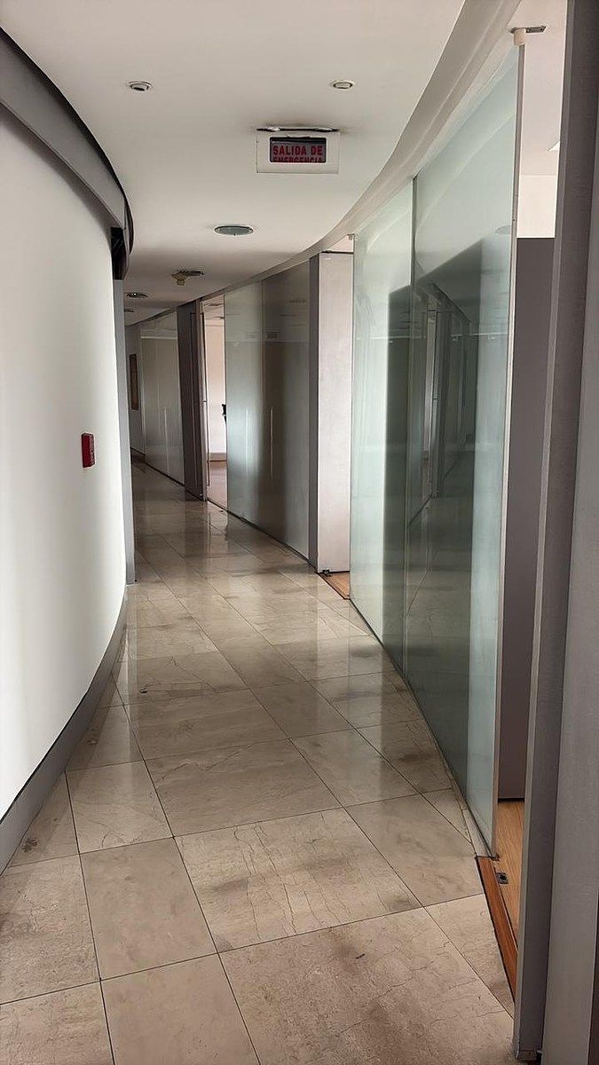 Oficina en Zona 10, Guatemala, foto 10 de 14