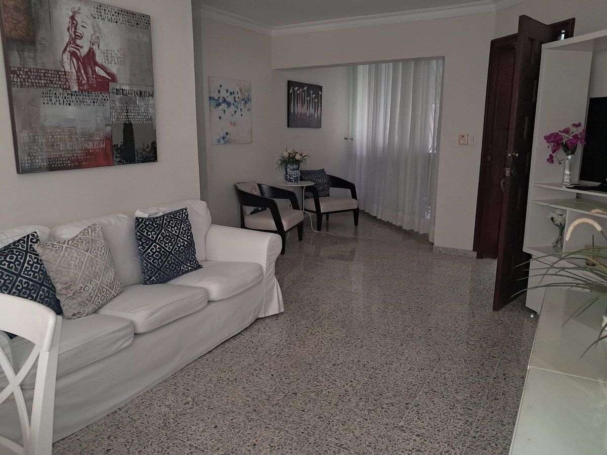 Alquilo Apartamento Amueblado en Piantini, foto 1 de 11