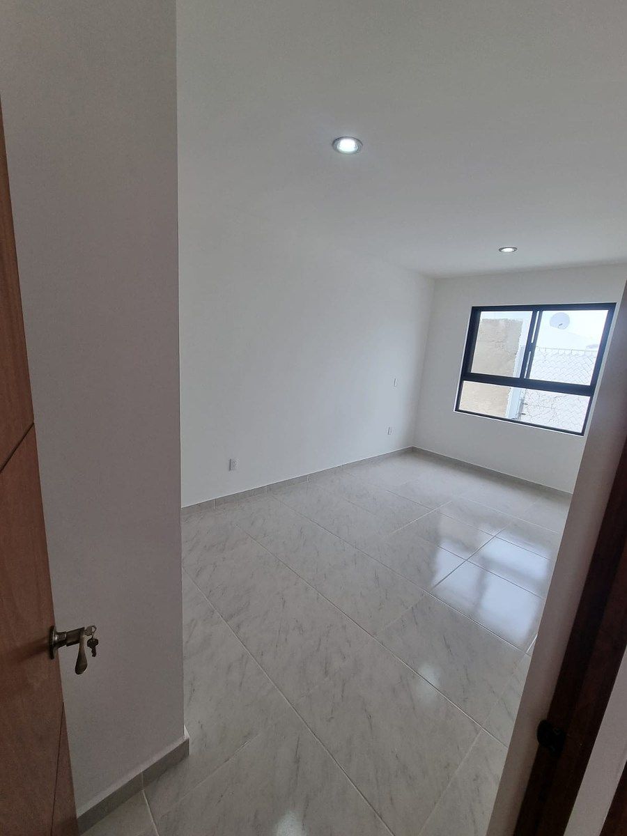 House in Gated Community in El Pueblito, Corregidora, photo 17 of 26