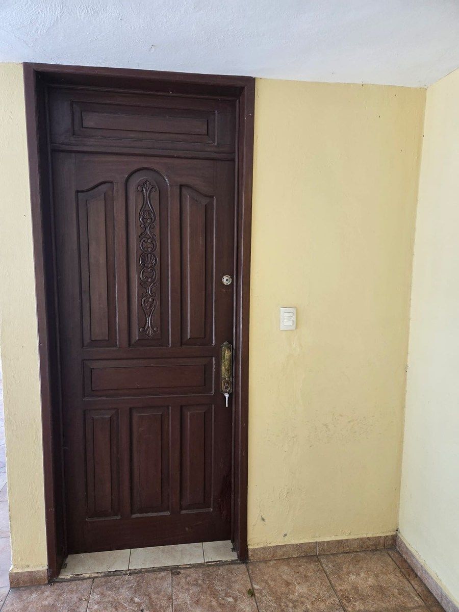 RENT COMMERCIAL HOUSE northern subdivision, photo 1 of 29