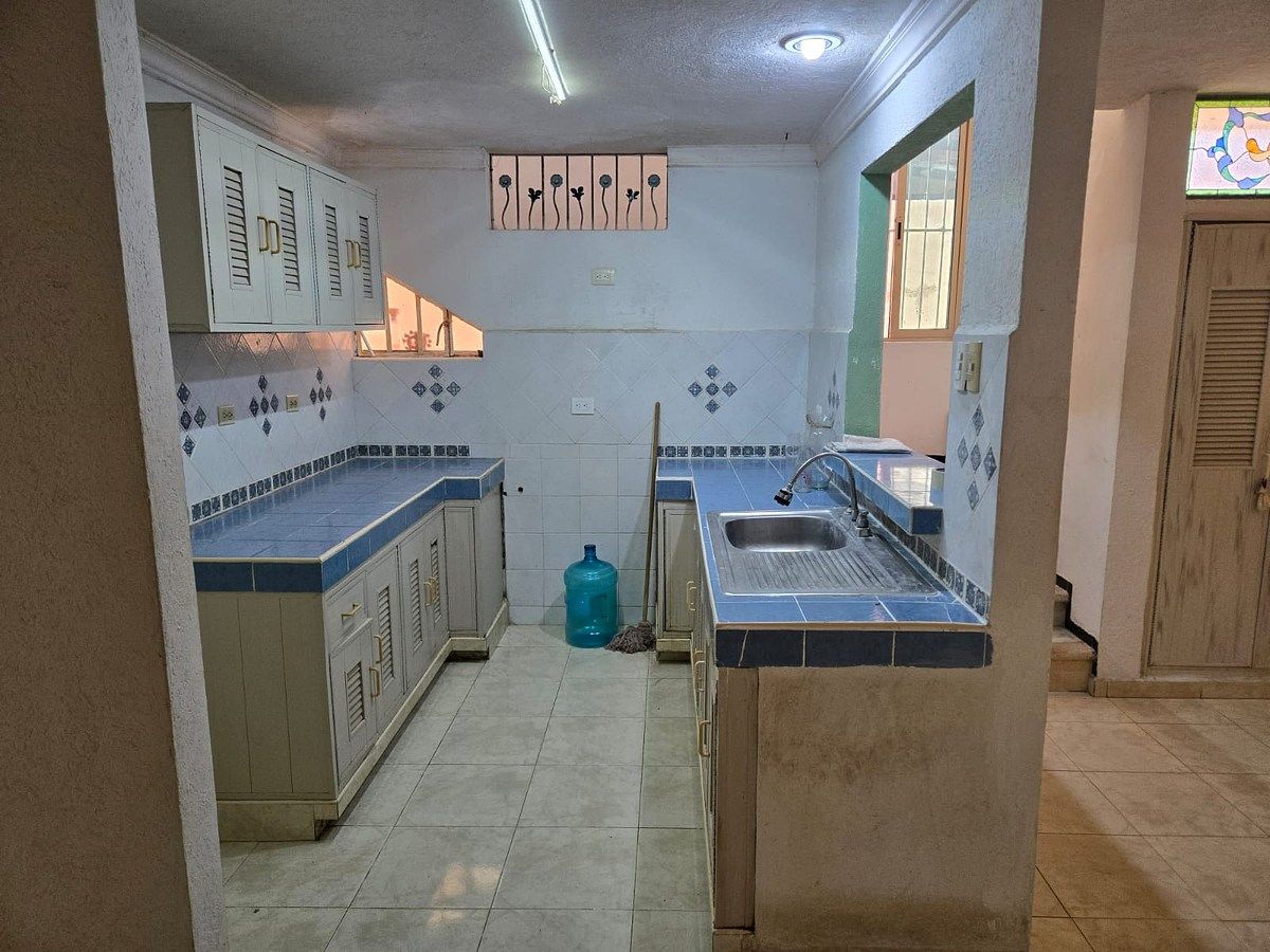 House in Fraccionamiento del Norte, Mérida, photo 2 of 29
