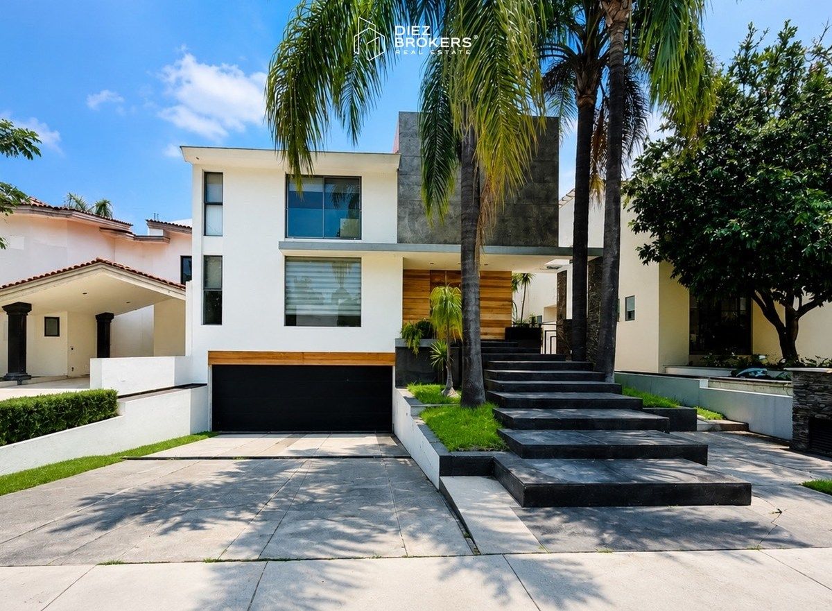 Casa en Renta - Valle Real, Zapopan.