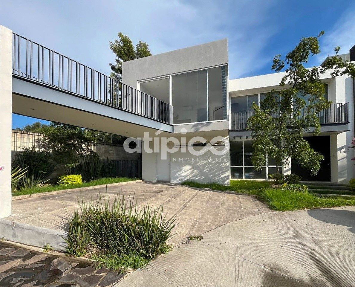 House for rent and sale in Bajio, photo 1 of 13