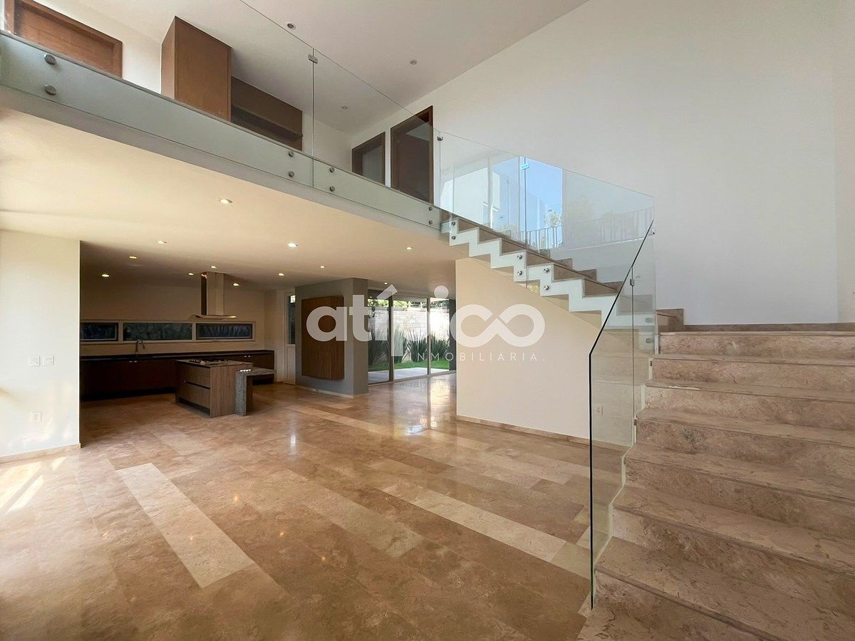 House in Gated Community in El Bajío, Zapopan, photo 2 of 13