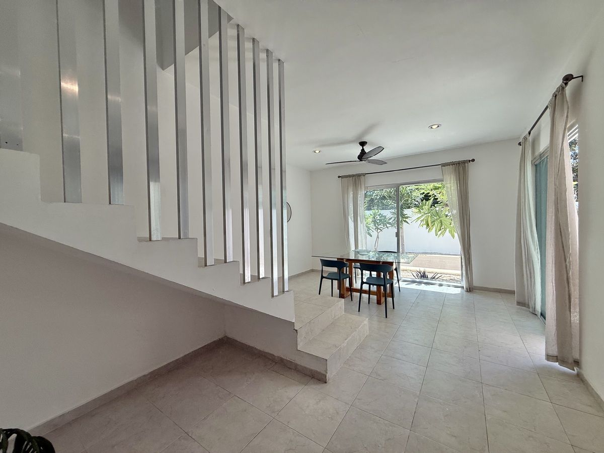 Casa em Leandro Valle, Mérida, foto 2 de 26