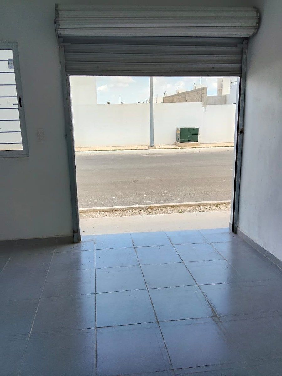 Local comercial na avenida em Los Heroes, foto 1 de 6