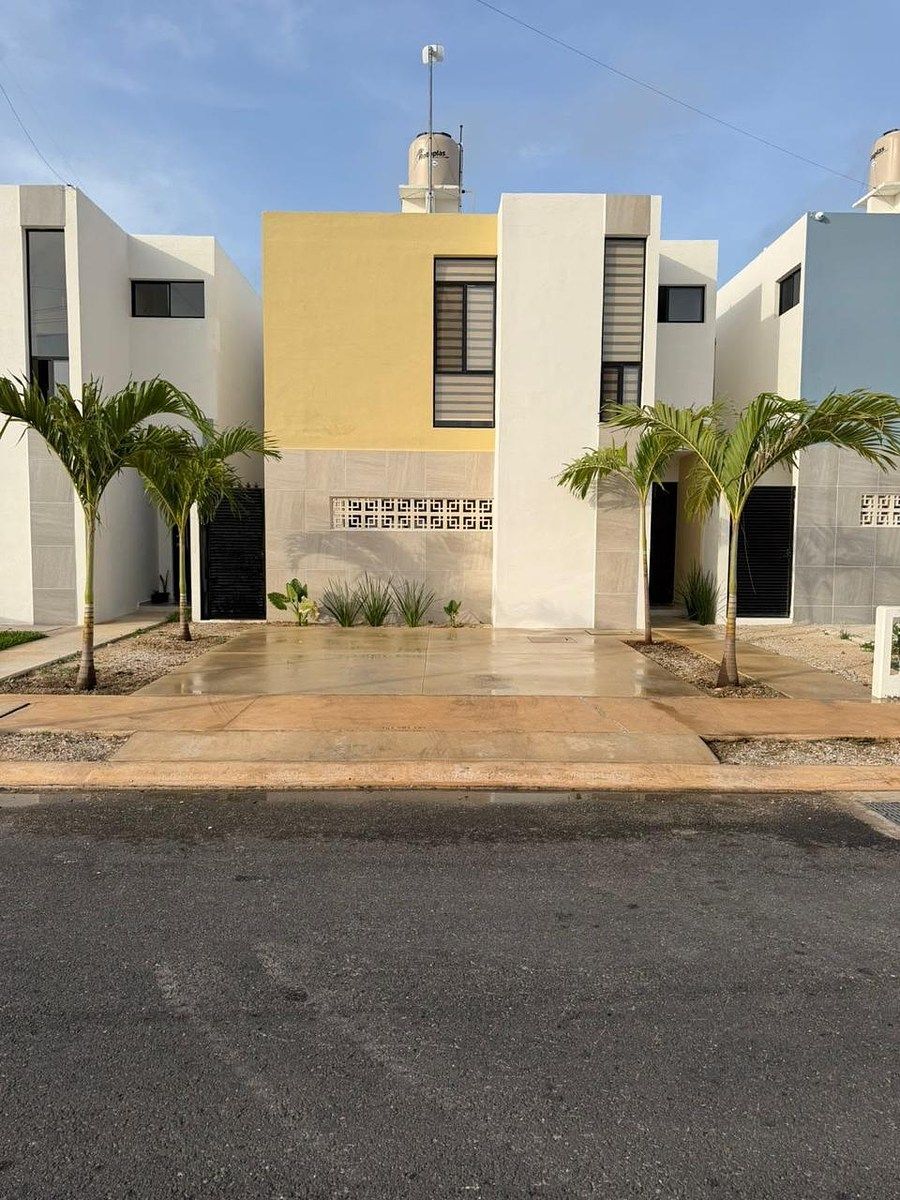 Casa equipada en venta en Mérida, ciudad Caucel. Acepta Infonavit. Con páneles, foto 1 de 22