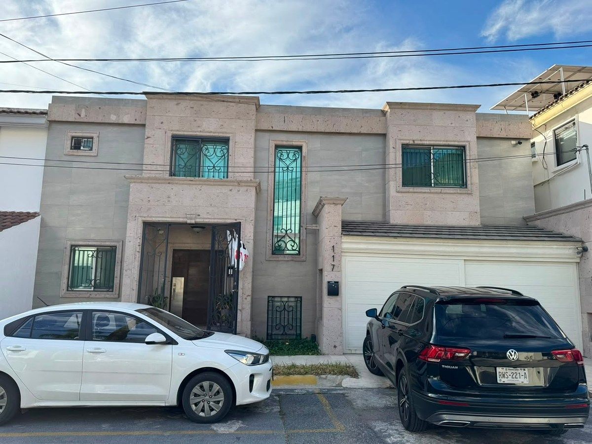HOUSE FOR SALE LOMAS DE SAN AGUSTÍN SAN PEDRO AREA, photo 1 of 21