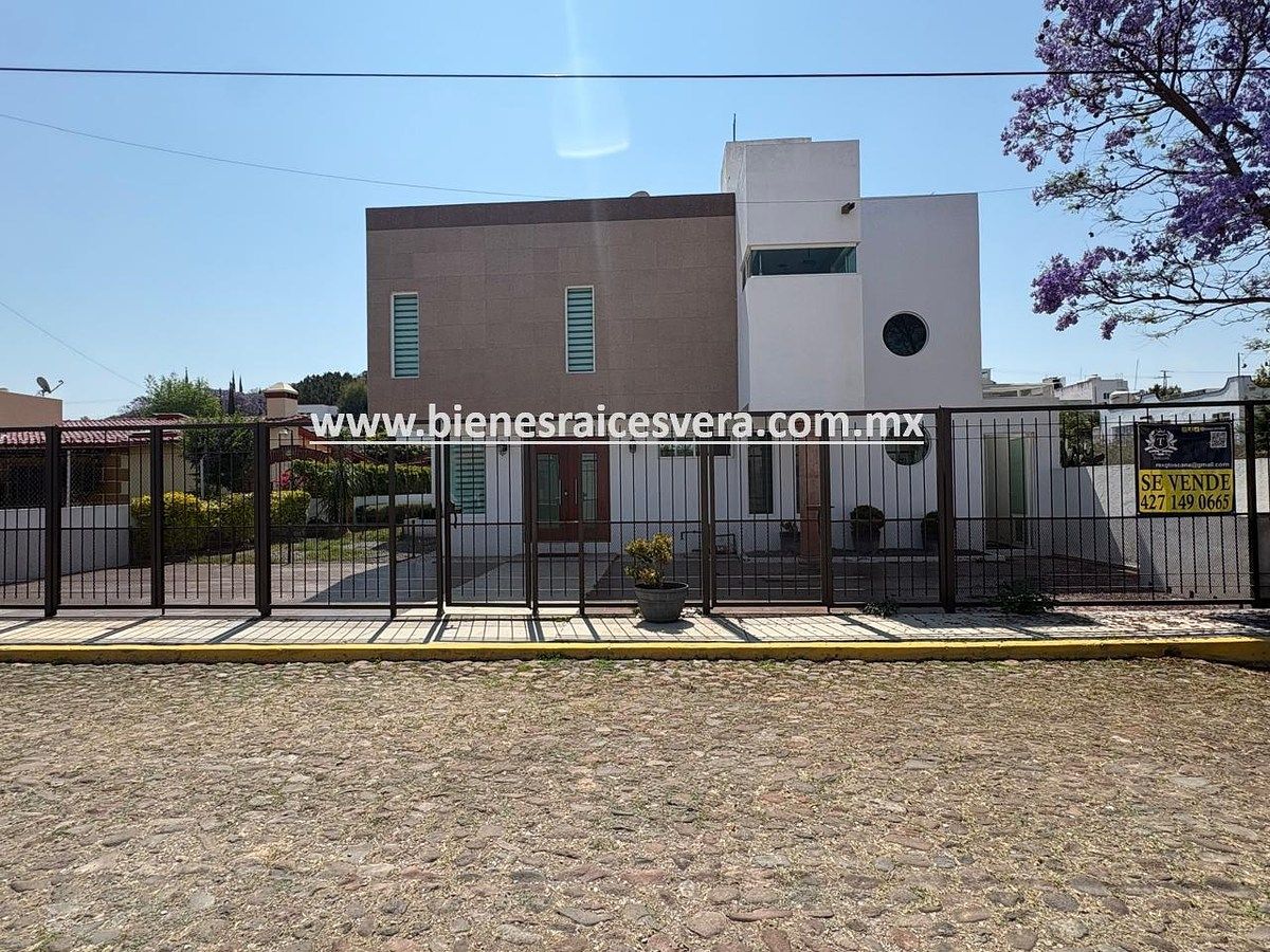 CASA EN RENTA AMUEBLADA EN TEQUISQUIAPAN EN EL FRACC. LOS VIÑEDOS. Meli, foto 1 de 41