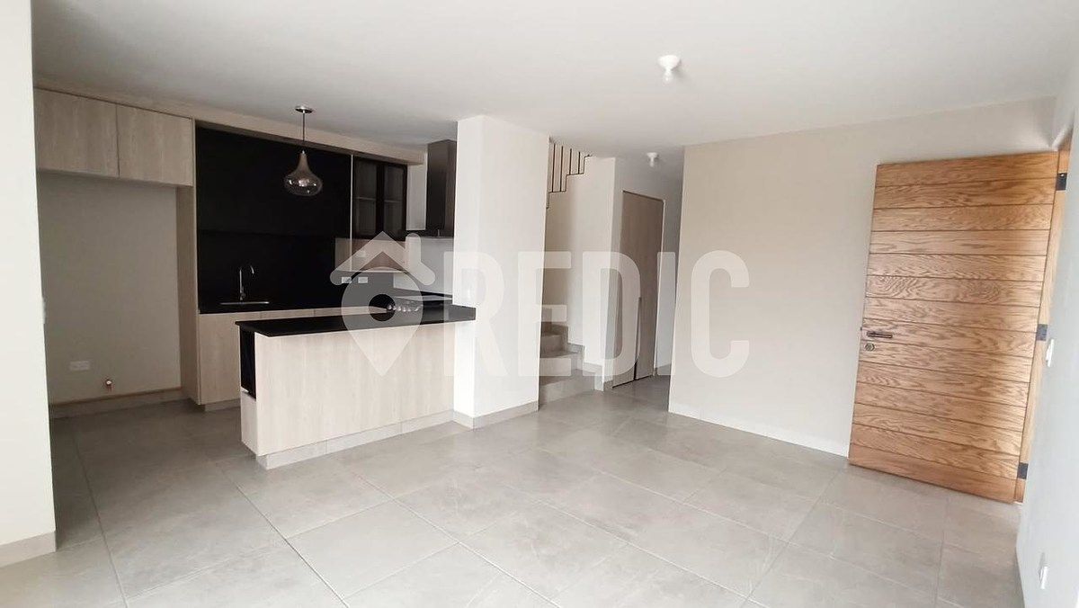 Apartamento em Zákia, El Marqués, foto 2 de 27