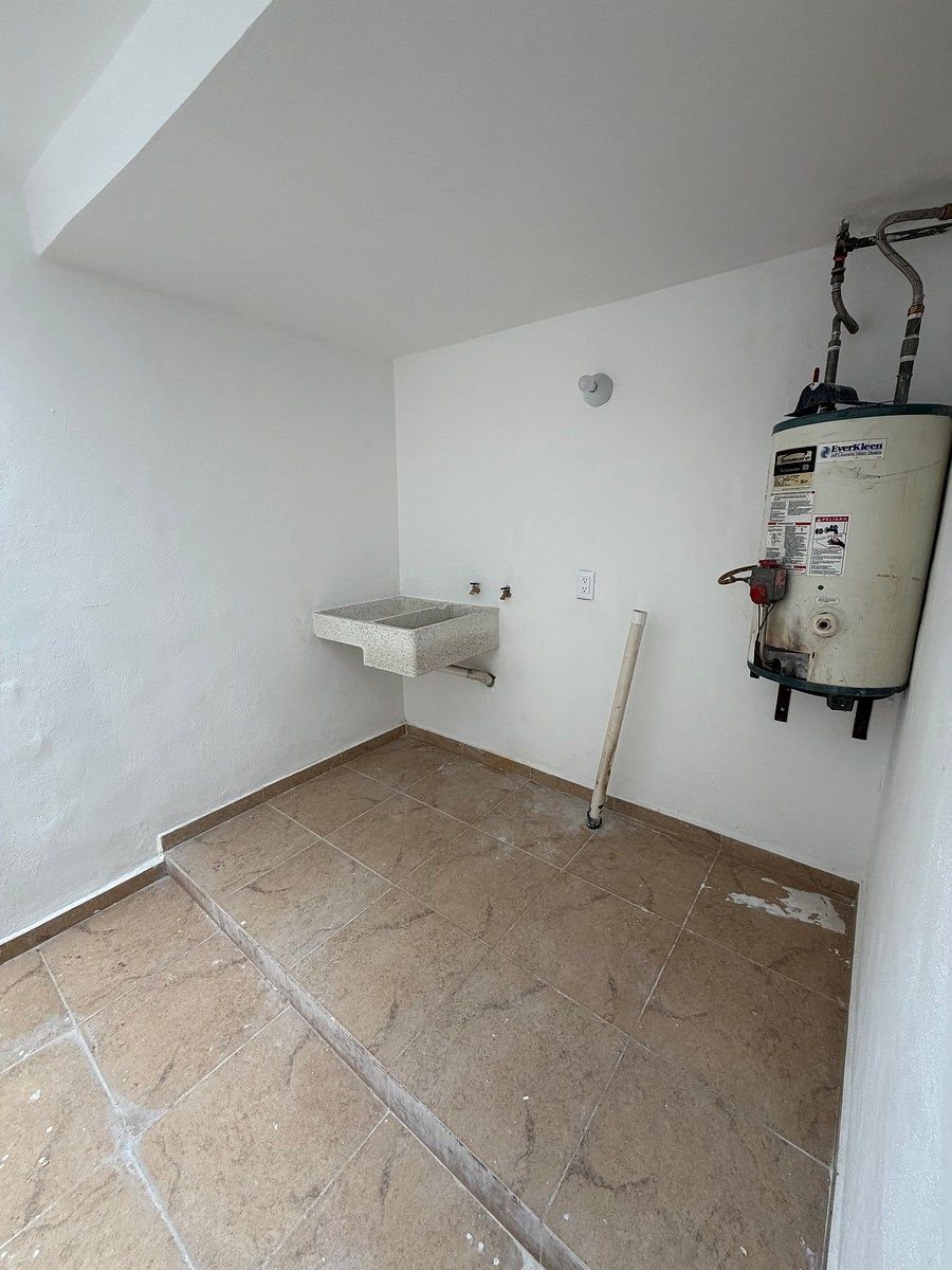 Casa em condomínio fechado em Parques del Auditorio, Zapopan, foto 9 de 10