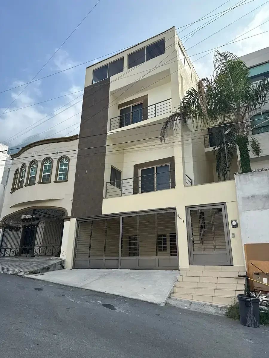 Casa en Venta en Monterrey, foto 1 de 11