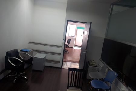 Aluguel de Escritório na Av. Zapata – 16 m²