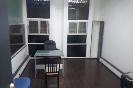 Aluguel de Escritório na Av. Zapata – 16 m²