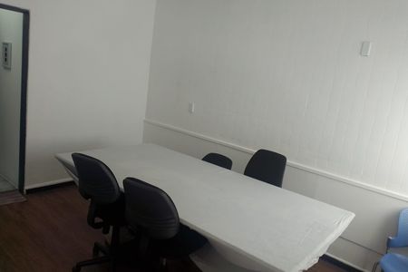 Aluguel de Escritório na Av. Zapata – 16 m²