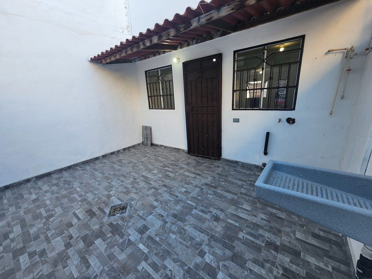 House in Praderas de la Gloria, Tijuana, photo 6 of 13