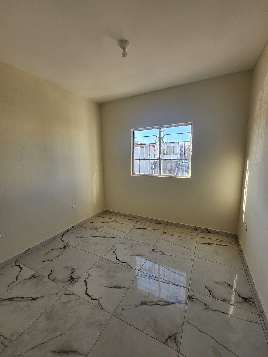 House in Praderas de la Gloria, Tijuana, photo 12 of 13