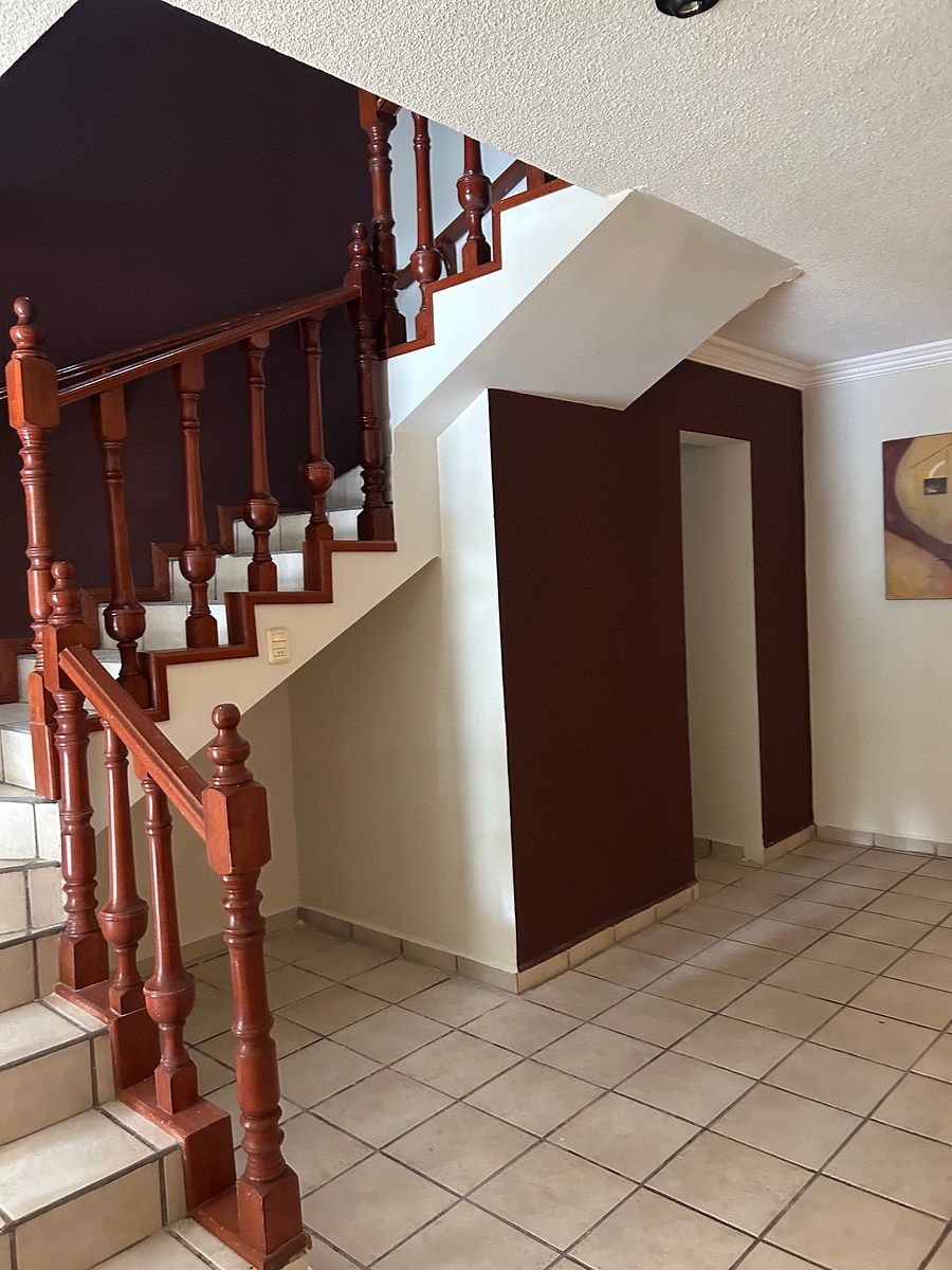 Casa em Cumbres Quinta Real, Monterrey, foto 3 de 13