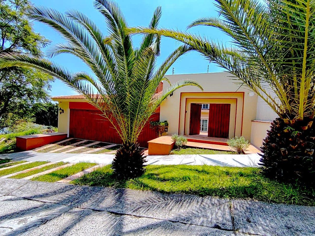 House in Ciudad Bugambilia, Zapopan, photo 2 of 39