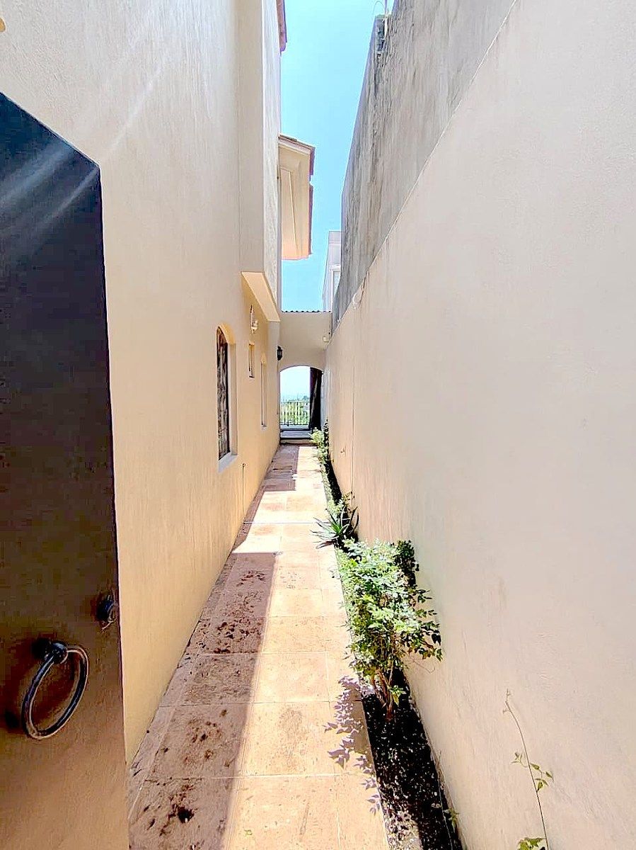 House in Ciudad Bugambilia, Zapopan, photo 6 of 39