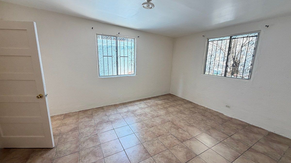 Casa em El Rubí, Tijuana, foto 10 de 13