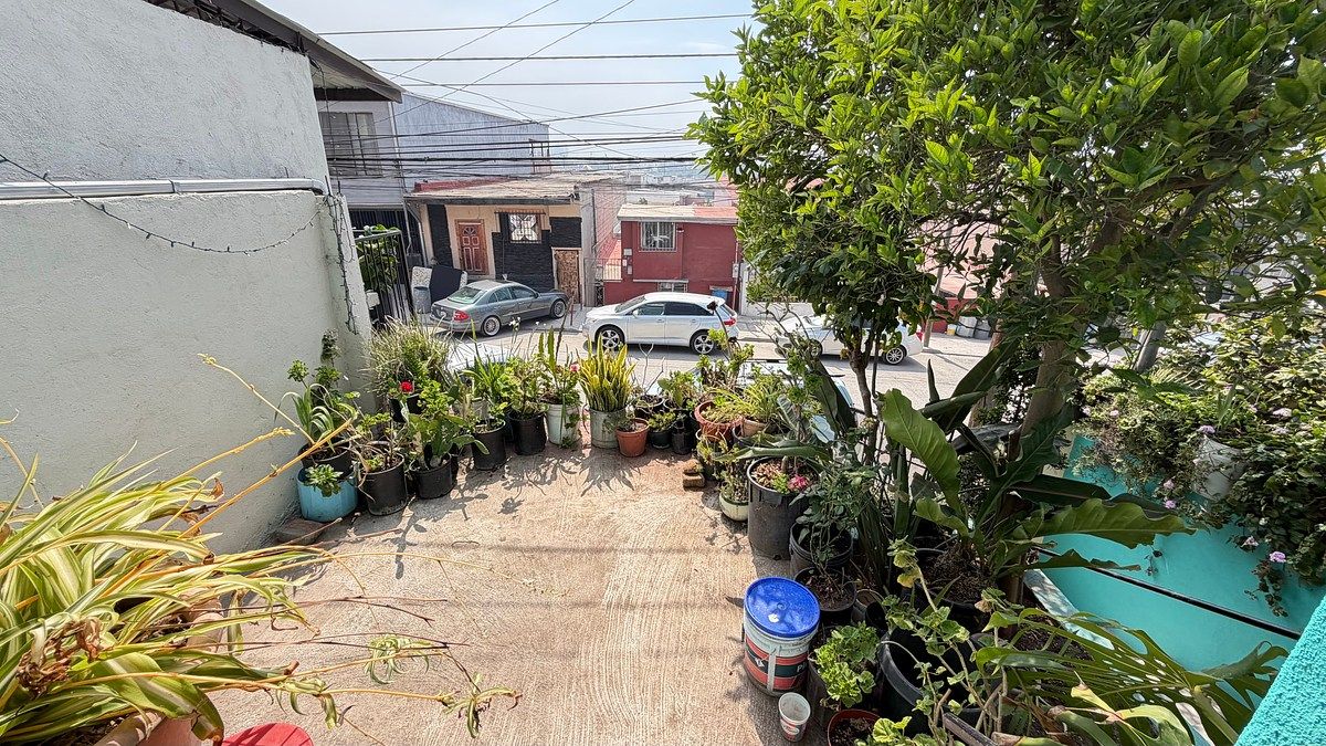 Casa em El Rubí, Tijuana, foto 3 de 13