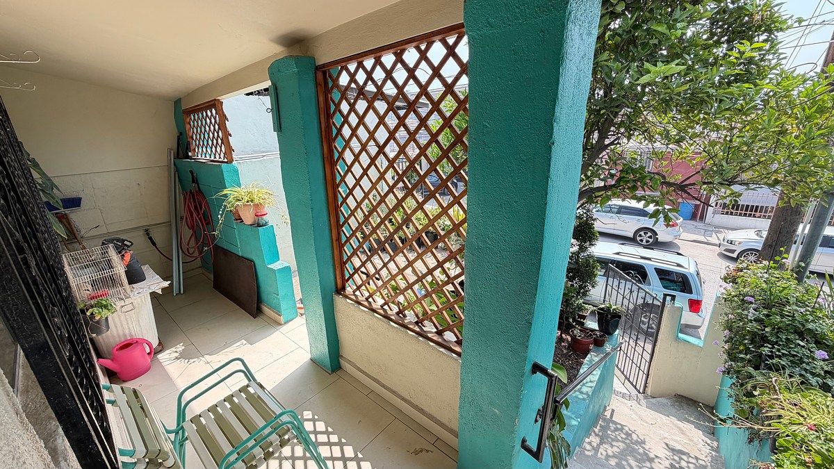 Casa em El Rubí, Tijuana, foto 2 de 13