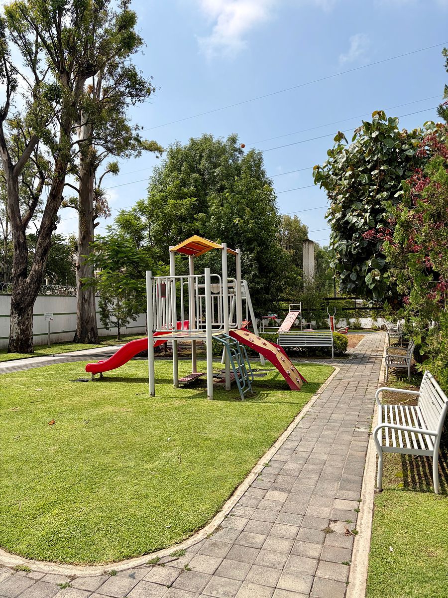 House in Parques del Bosque, Tlaquepaque, photo 12 of 39