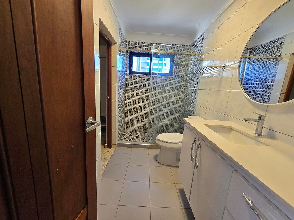 Apartamento en La Julia, Santo Domingo Centro (Distrito Nacional), foto 24 de 34