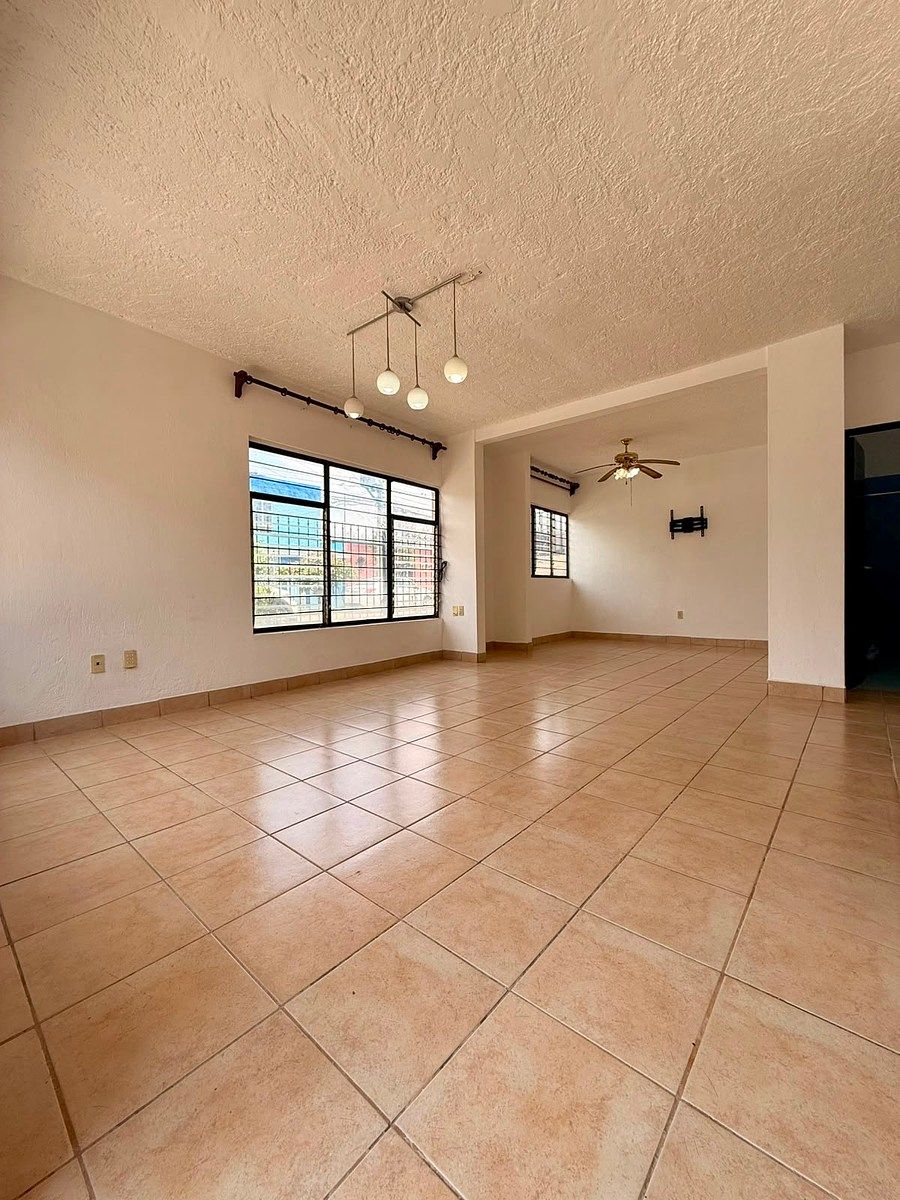 Casa en Lomas de Zapopan, Zapopan, foto 2 de 14