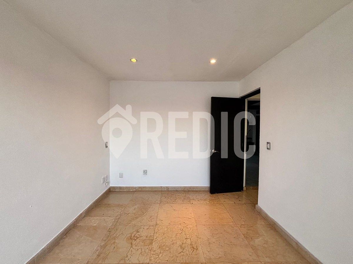 House in Gated Community in Jurica, Querétaro, photo 40 of 46