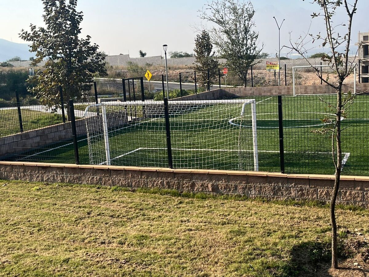 Lot in Dominio Cumbres, García, photo 5 of 9