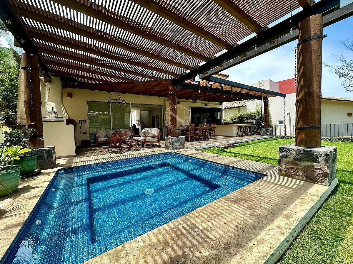 Casa em condomínio fechado em Otumba, Valle de Bravo, foto 3 de 23