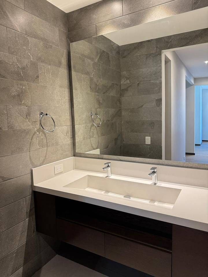 Apartamento en Zona 10, Guatemala, foto 10 de 12
