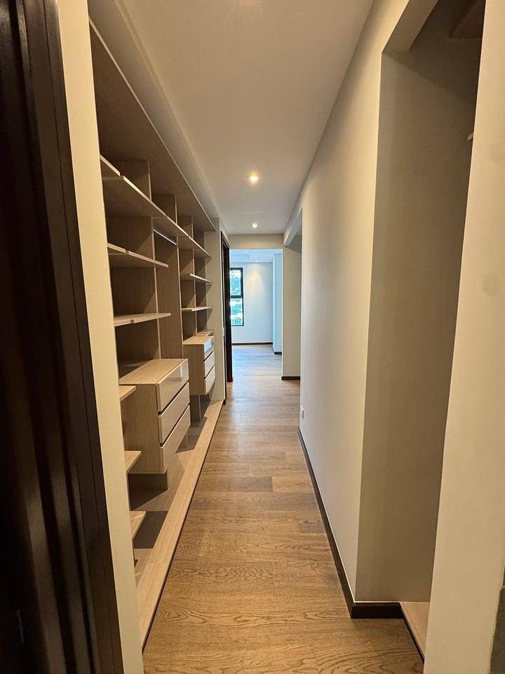 Apartamento en Zona 10, Guatemala, foto 9 de 12