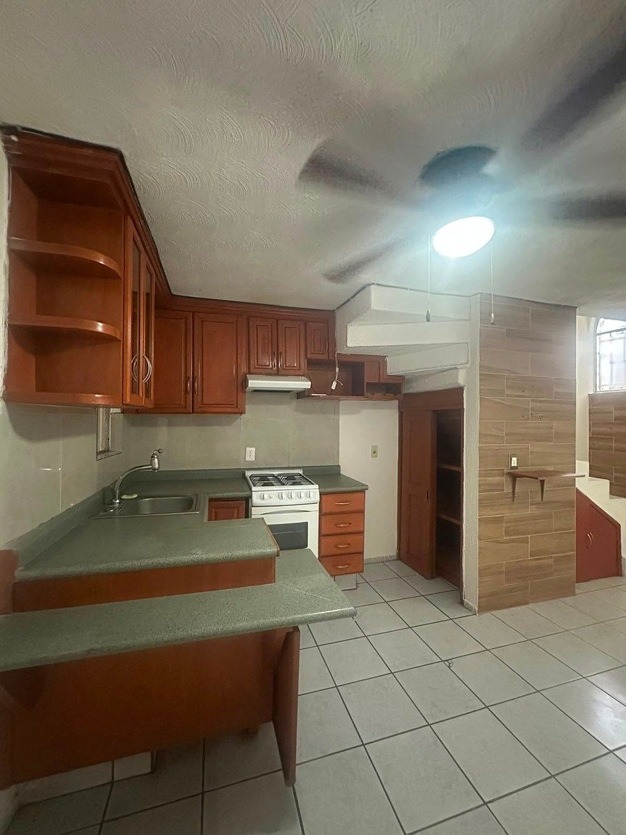Casa em Jardines Del Valle, Zapopan, foto 3 de 11