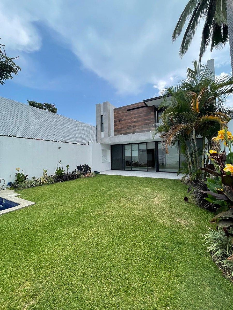 CASA EN RENTA EN COLONIA MARAVILLAS CUERNAVACA, foto 1 de 20