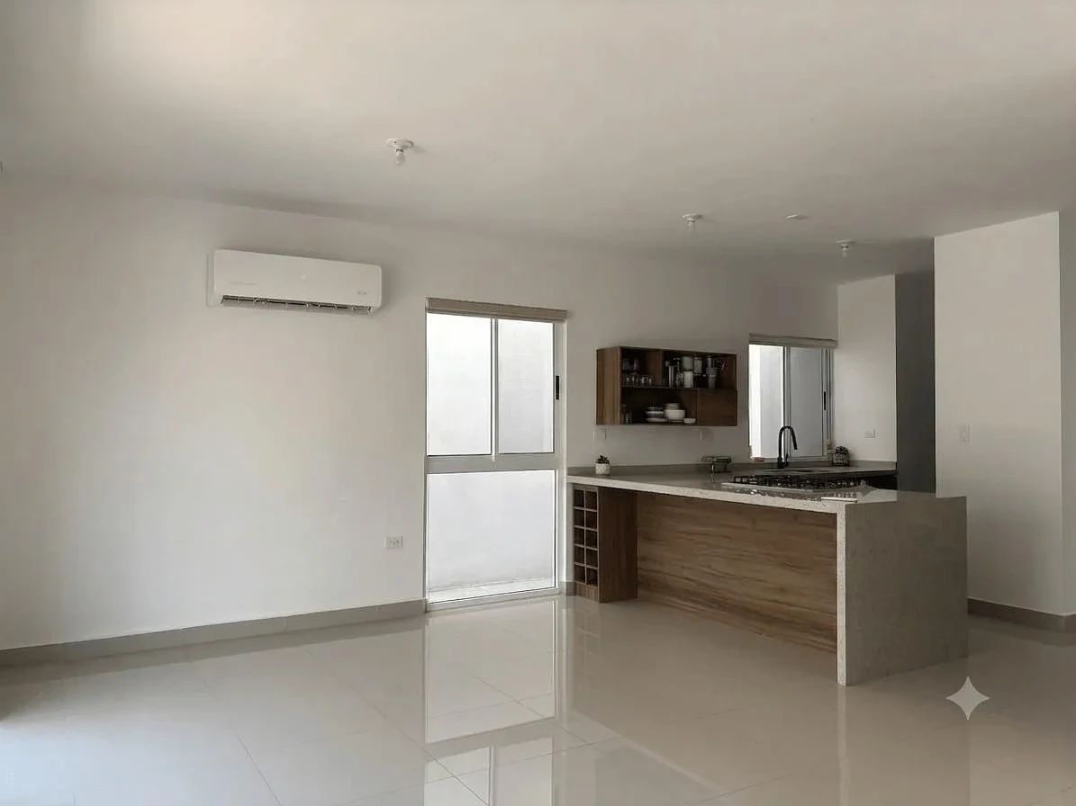 Casa em Residencial Santuario, García, foto 3 de 23