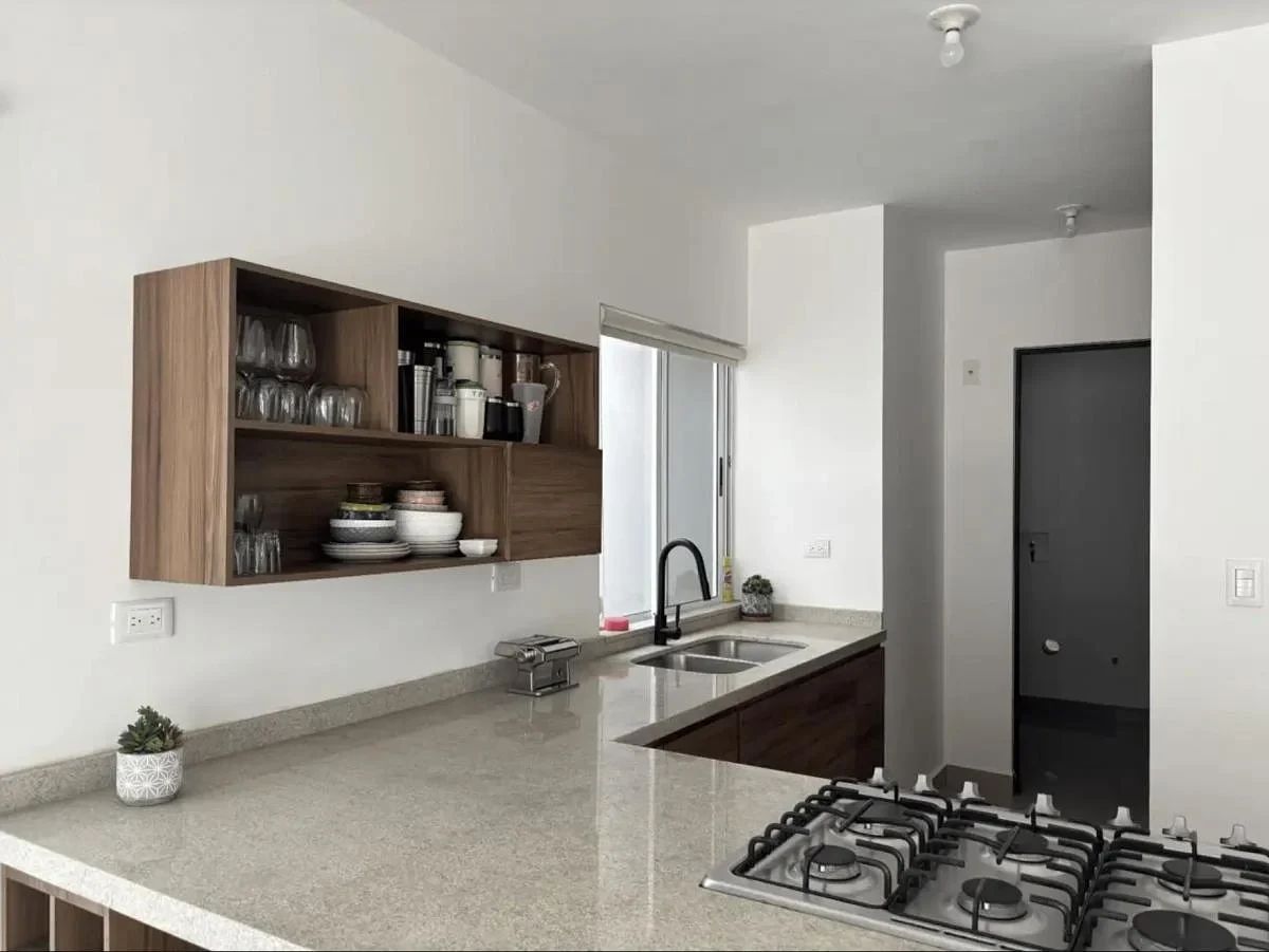Casa em Residencial Santuario, García, foto 4 de 23