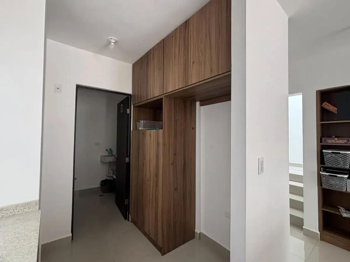 Casa em Residencial Santuario, García, foto 5 de 23