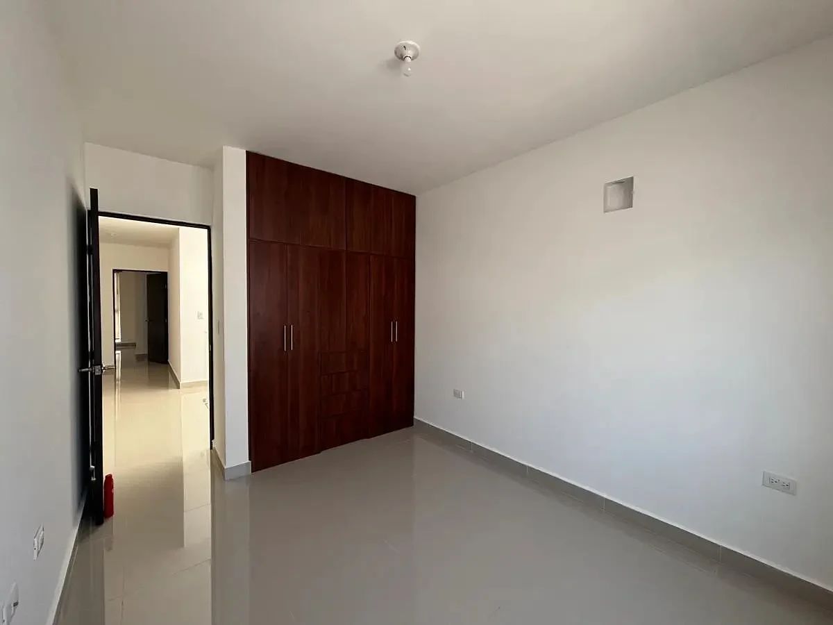 Casa em Residencial Santuario, García, foto 17 de 23