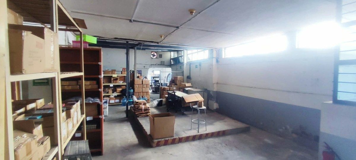 Commercial Storage Unit in Capilla de Jesús, Guadalajara, photo 9 of 16
