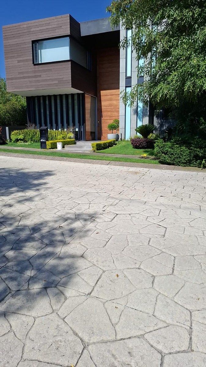 House in Gated Community in Bosque Real, Huixquilucan, photo 3 of 23
