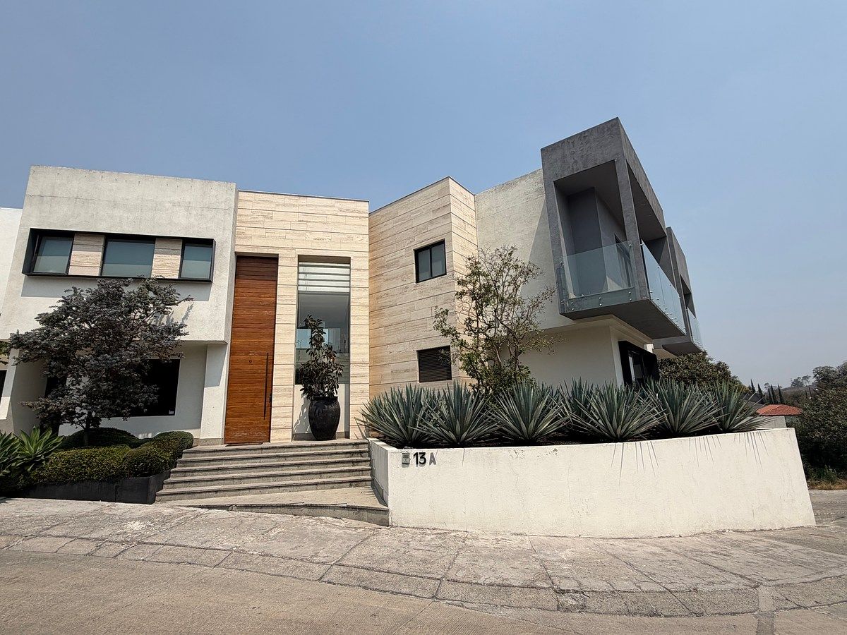 House in Bosque Real, Huixquilucan, photo 2 of 31