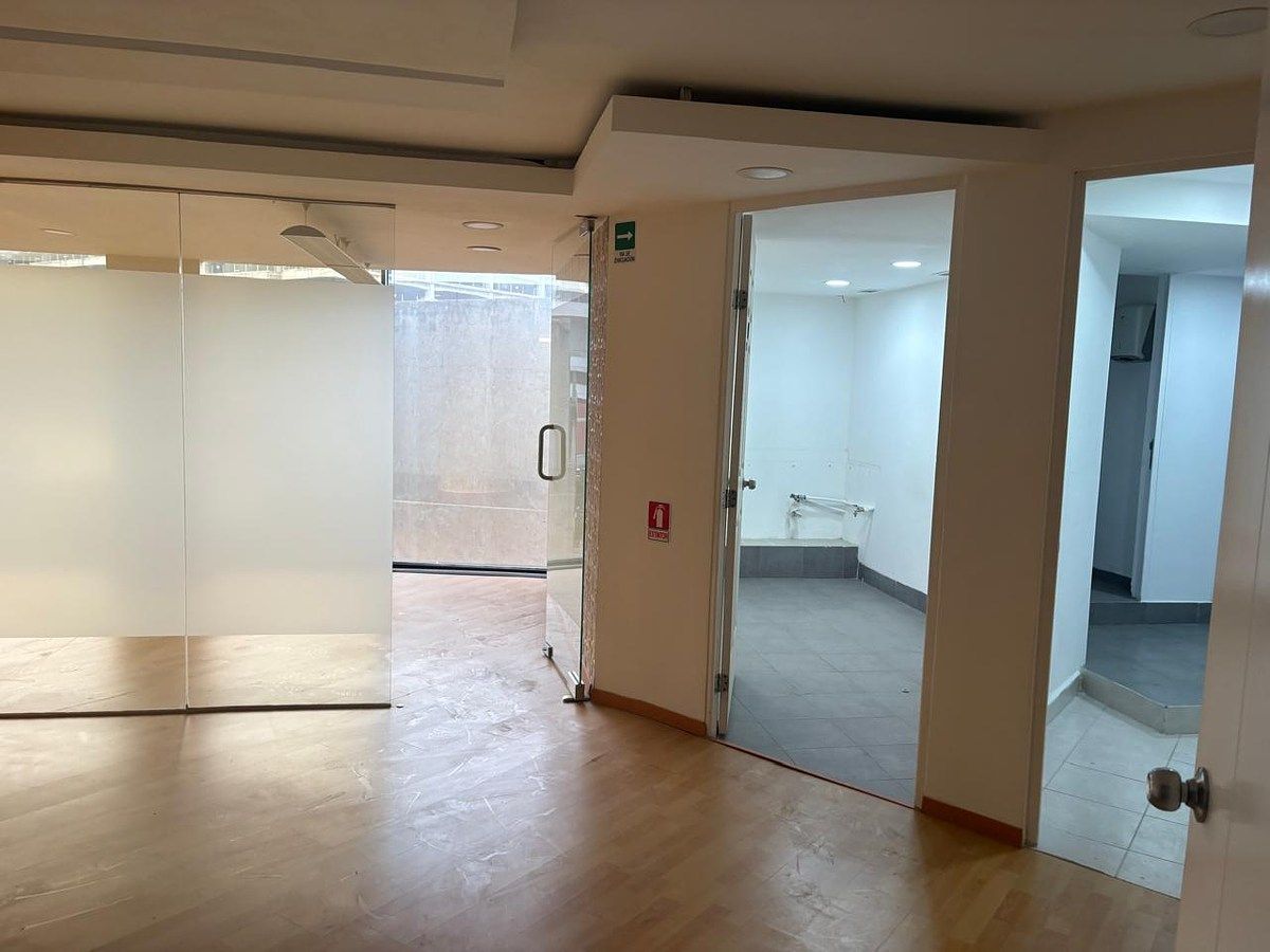 Office in Ciudad Satélite, Naucalpan de Juárez, photo 13 of 15