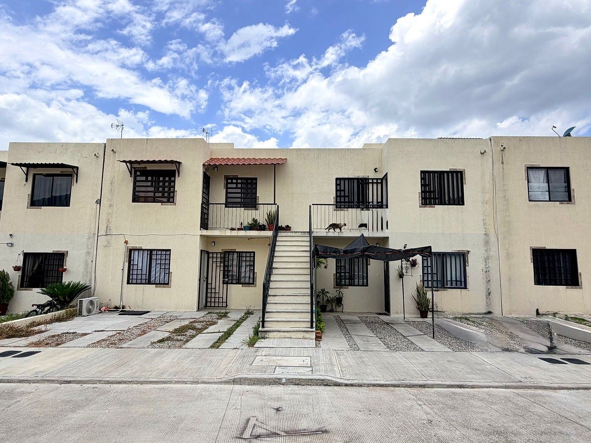 Casa quadriplex à VENDA (andar superior) Conjunto Valle Verde, foto 1 de 19