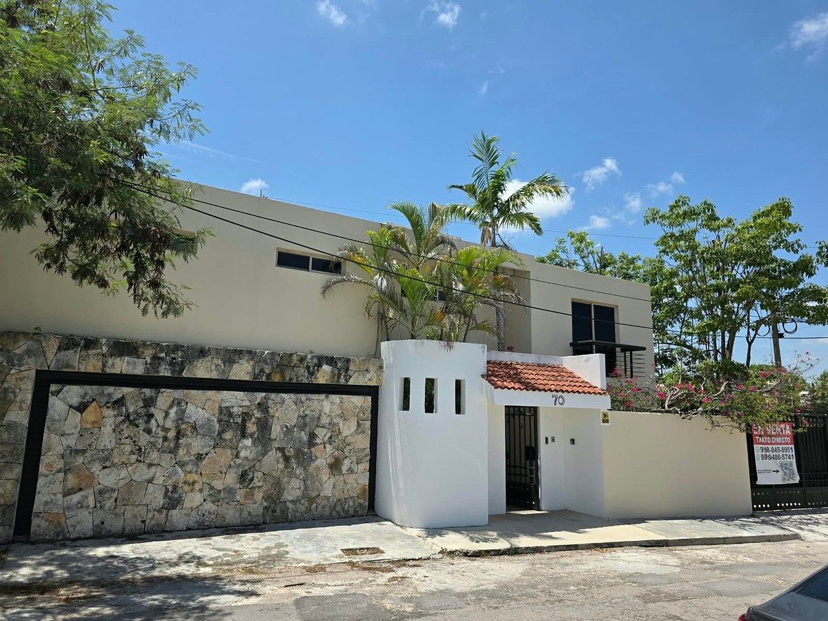 House for sale in Chuburná de Hidalgo, Mérida, photo 1 of 26