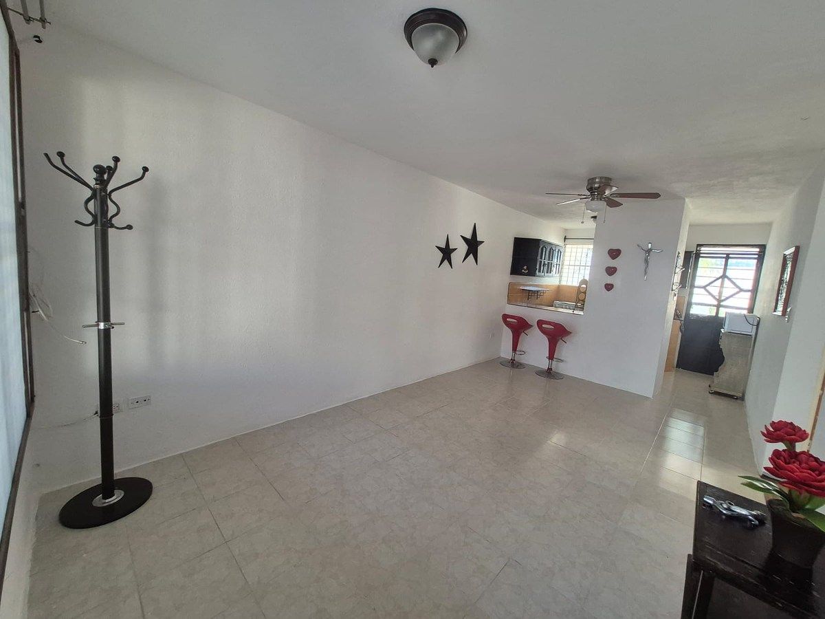 House in Juan Pablo II, Mérida, photo 2 of 20