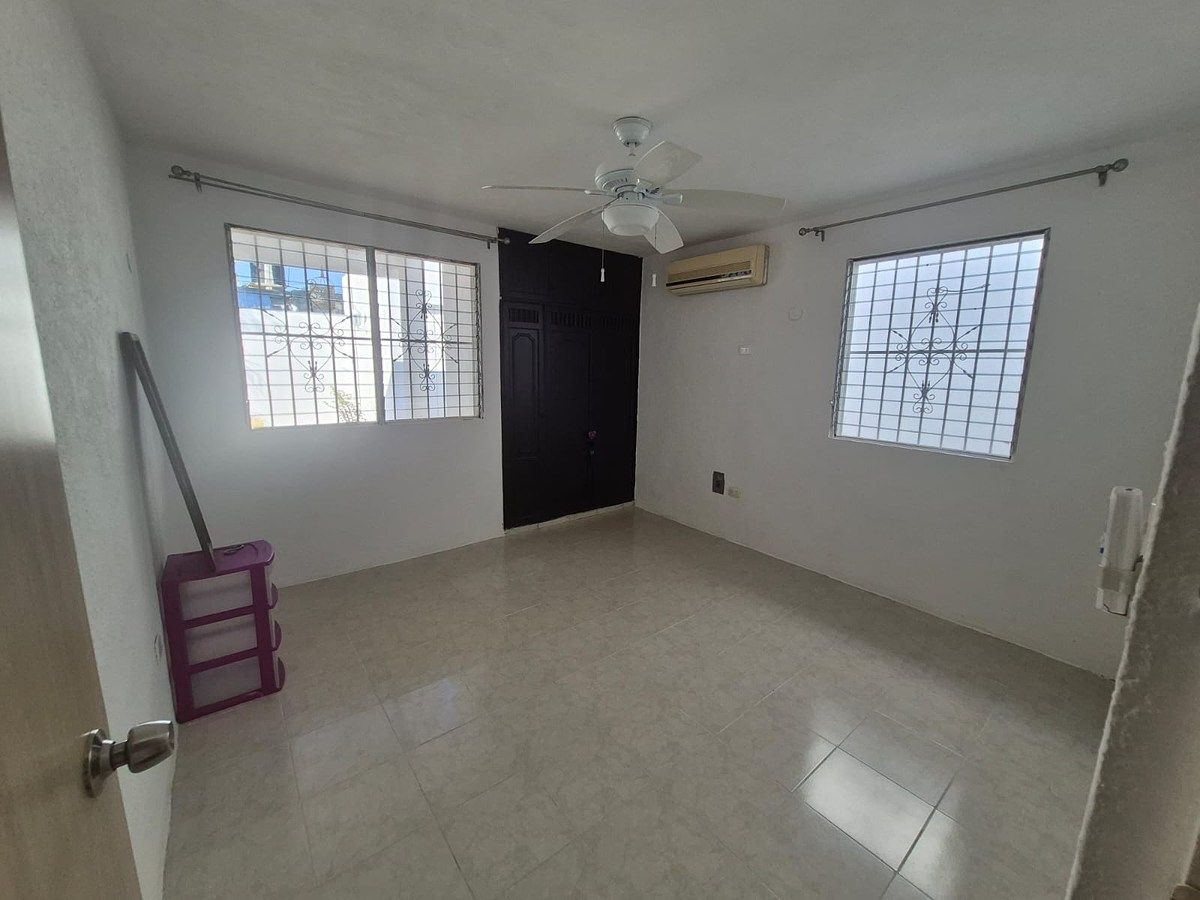House in Juan Pablo II, Mérida, photo 3 of 20