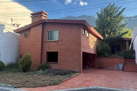 LAND WITH HOUSE TO DEMOLISH OR REMODEL